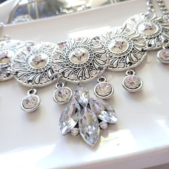 New! Zara Glass Stones Choker - Picture 9 of 16